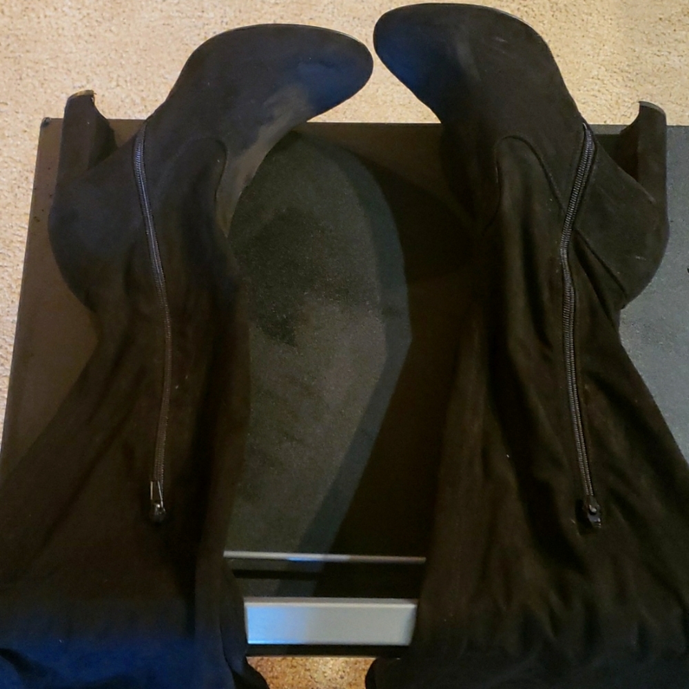 High Knee boots. (Water Proof)